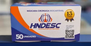Máscara Cirúrgica Tripla Descartável - Caixa com 50 unidades -  HNDESC